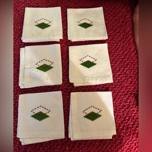 Set of 6 Embroidered White Red and Green Napkins